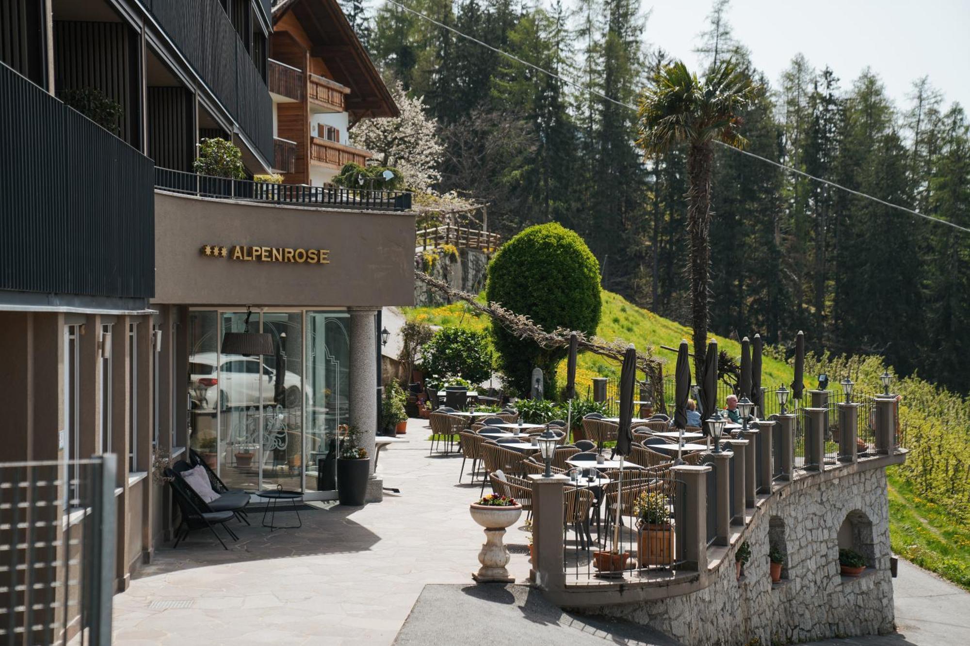 Hotel Alpenrose Schenna Exterior foto